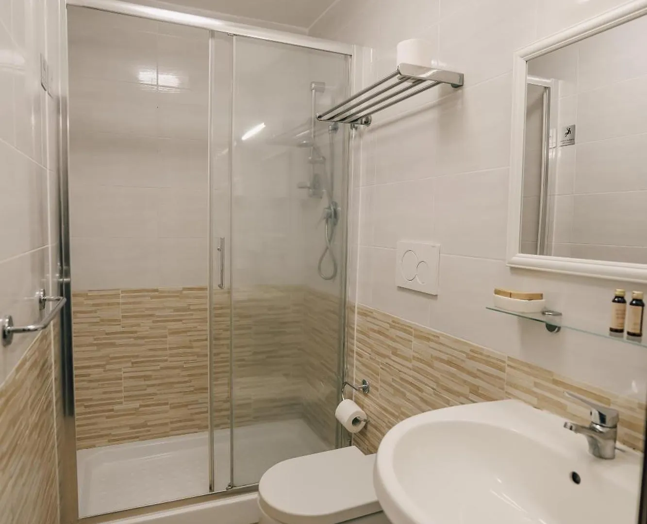 Hotel Mirabilia House Roma