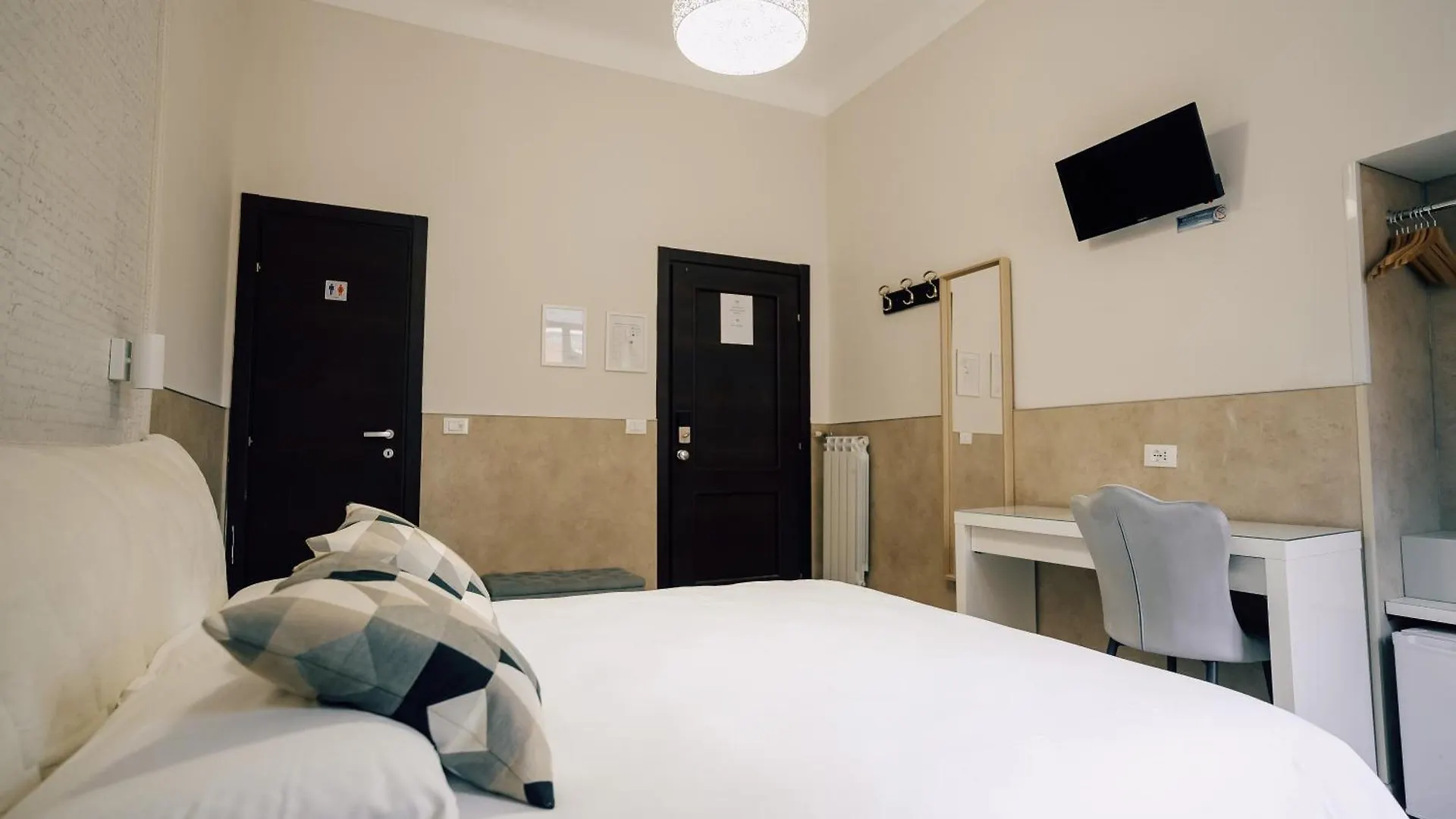 Affittacamere Hotel Mirabilia House Roma