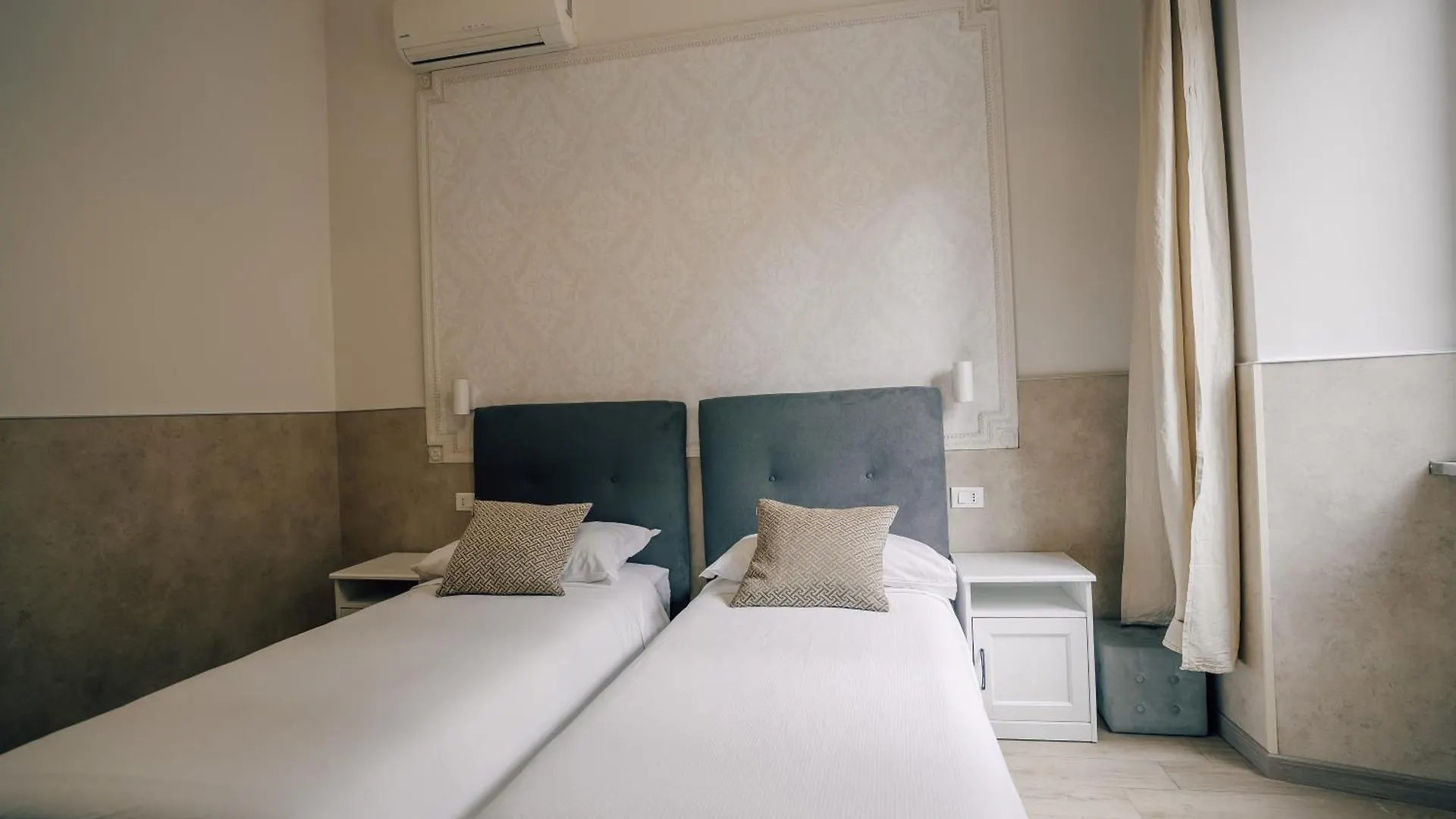 Mirabilia House Hotel Rome 0*,  Italy