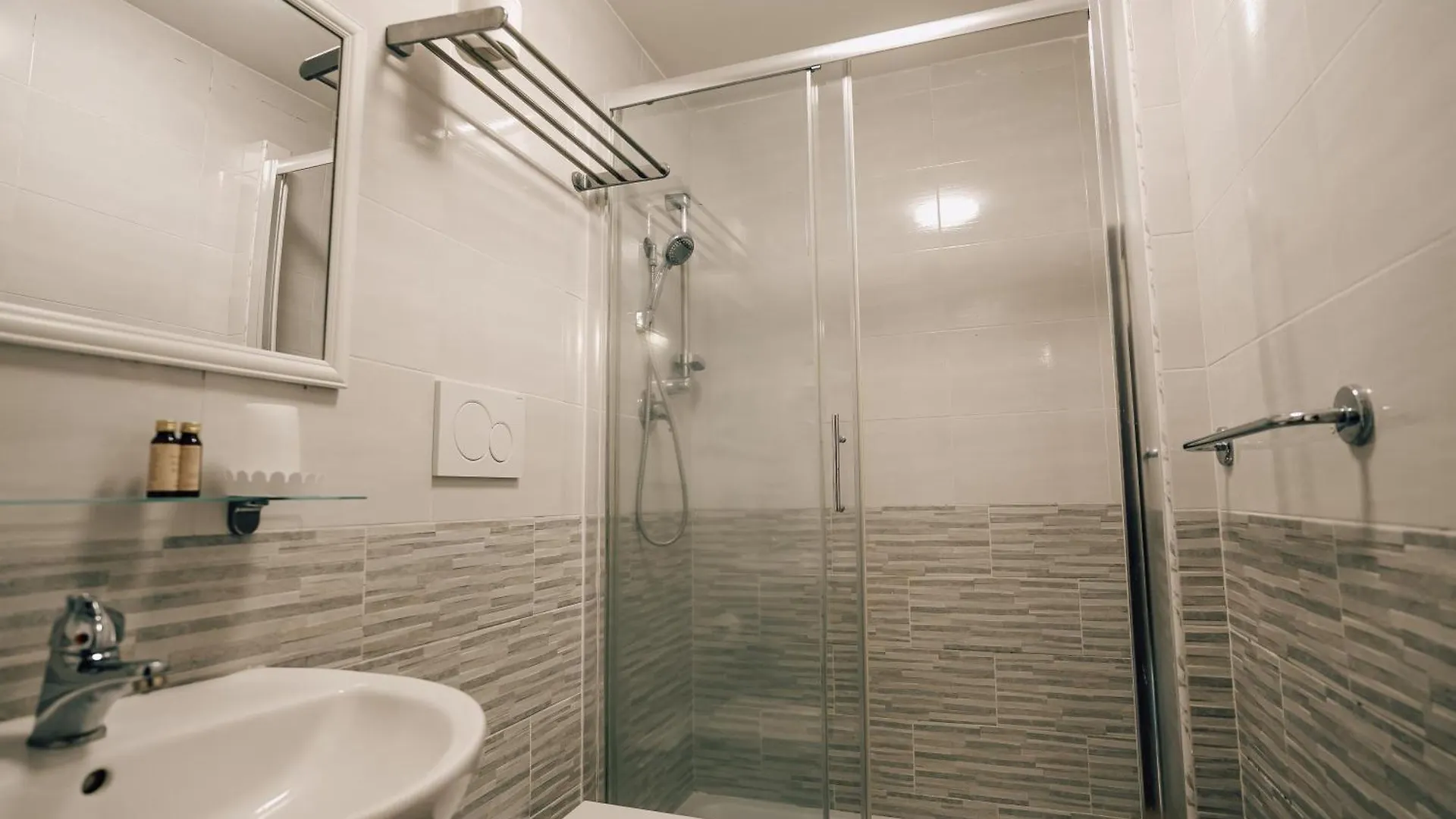 Guest house Mirabilia House Hotel Rome