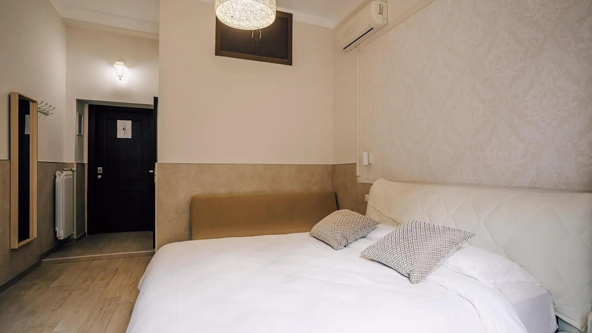 Mirabilia House Hotel Rome 0*,
